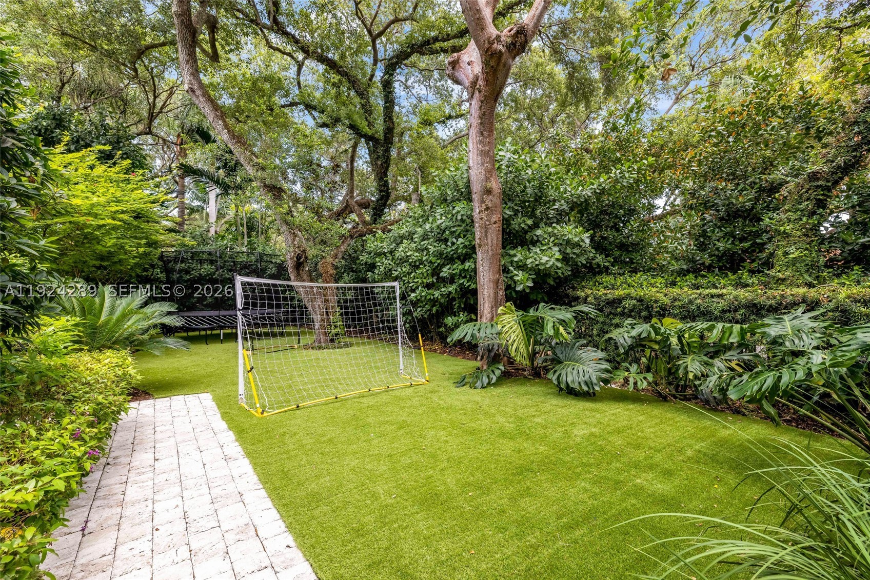 155 San Souci Dr, Coral Gables FL 33133