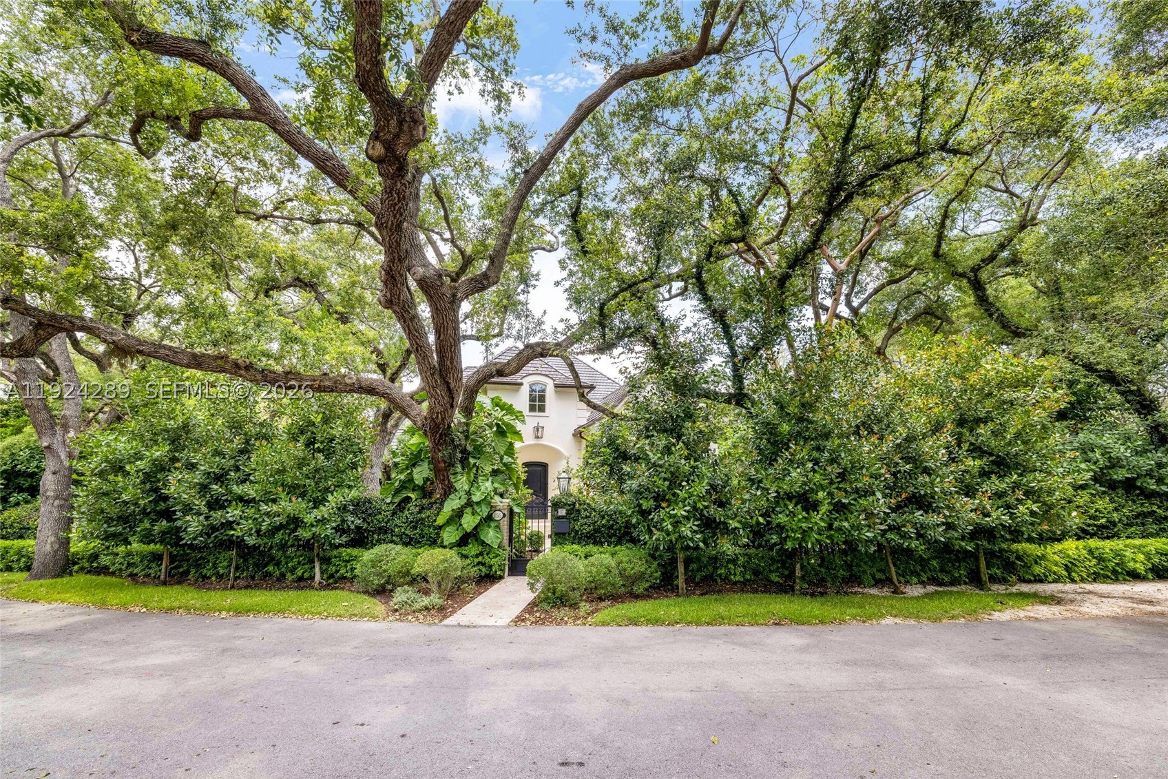 155 San Souci Dr, Coral Gables FL 33133