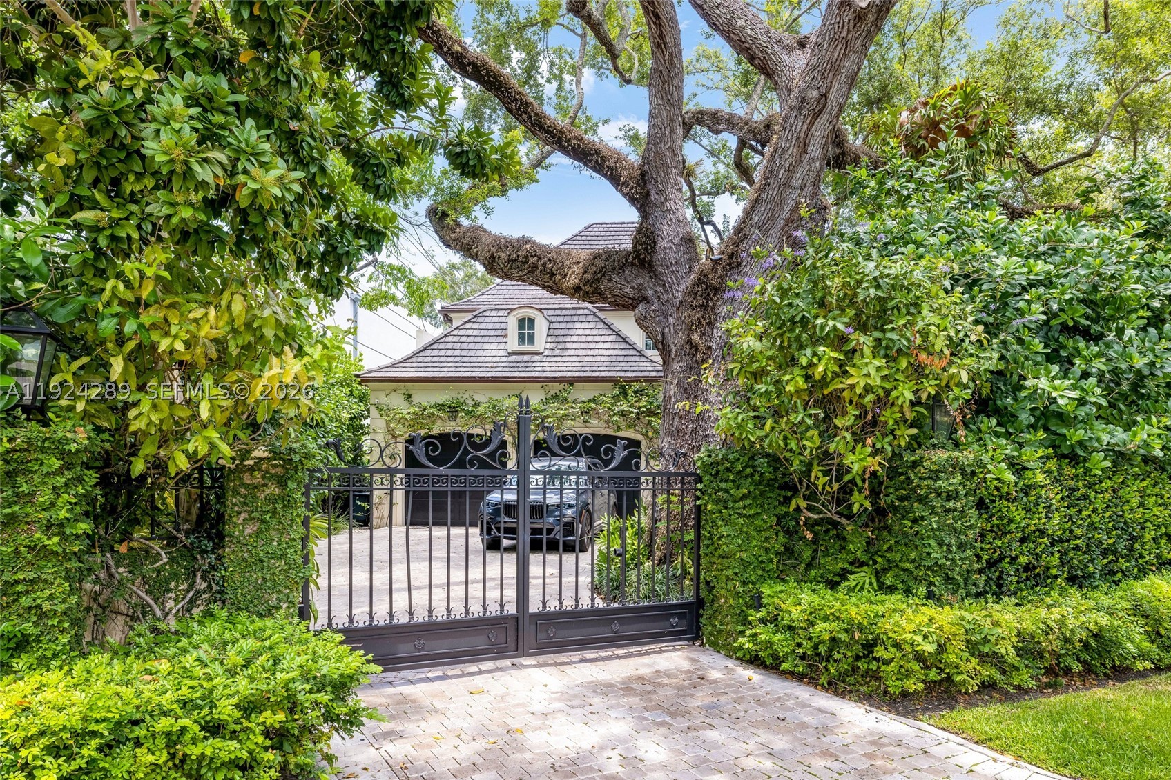 155 San Souci Dr, Coral Gables FL 33133