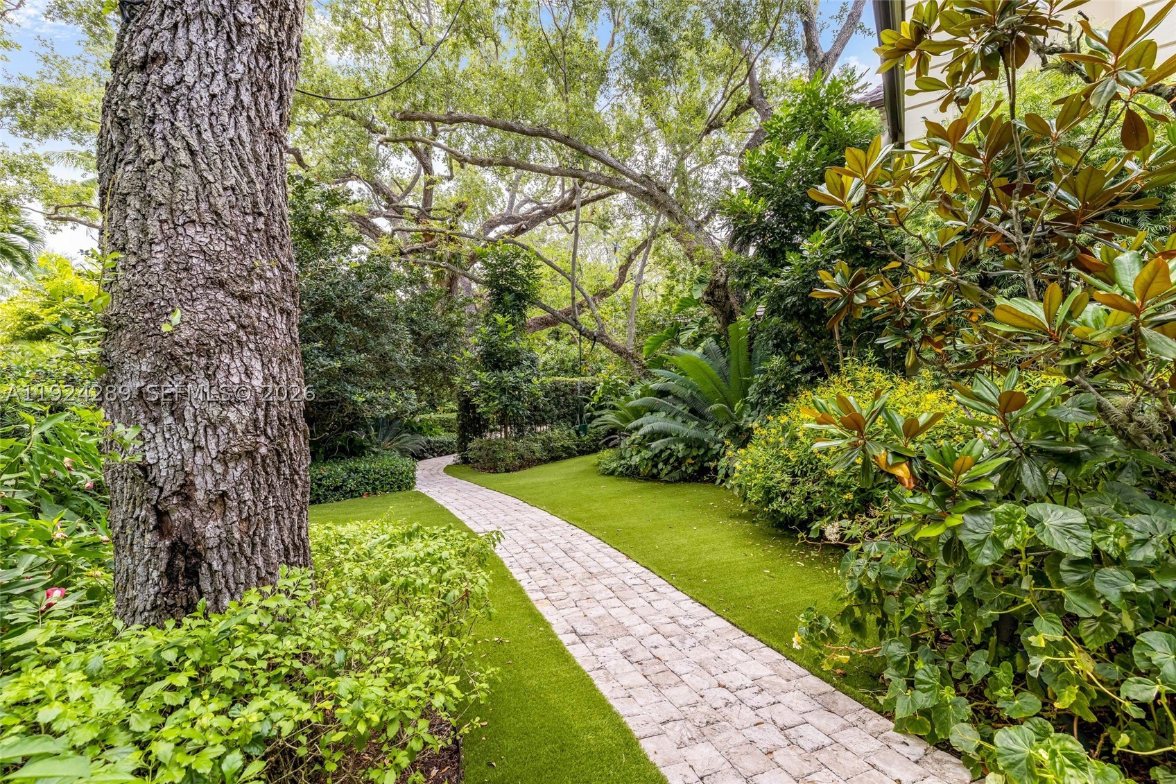 155 San Souci Dr, Coral Gables FL 33133