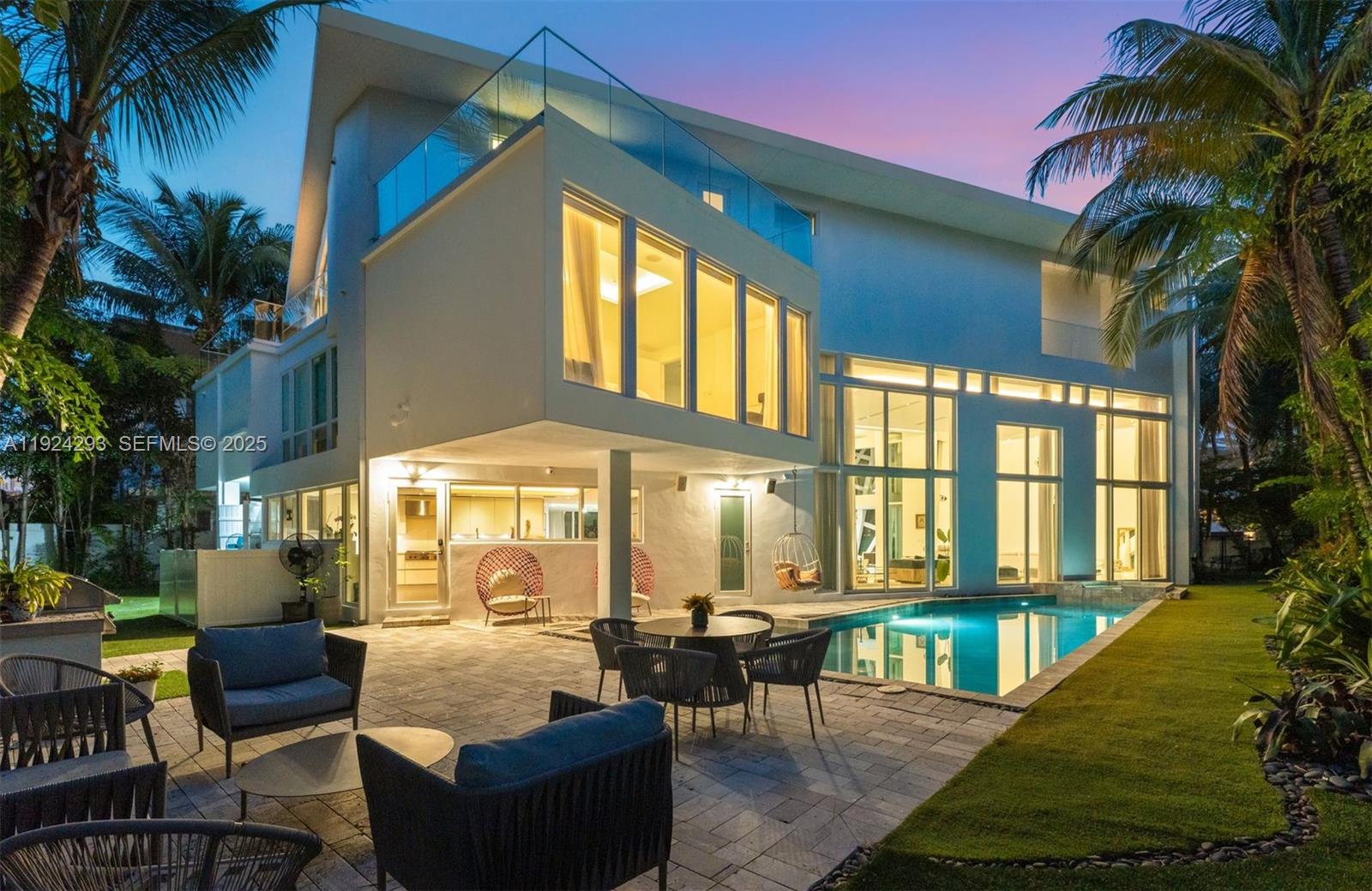 480 Ocean Blvd, Golden Beach FL 33160