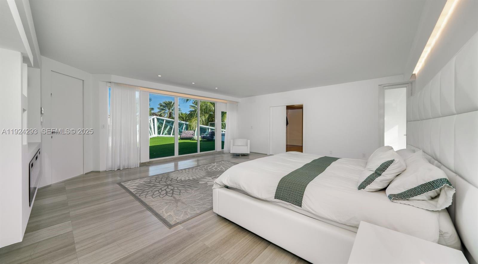 480 Ocean Blvd, Golden Beach FL 33160