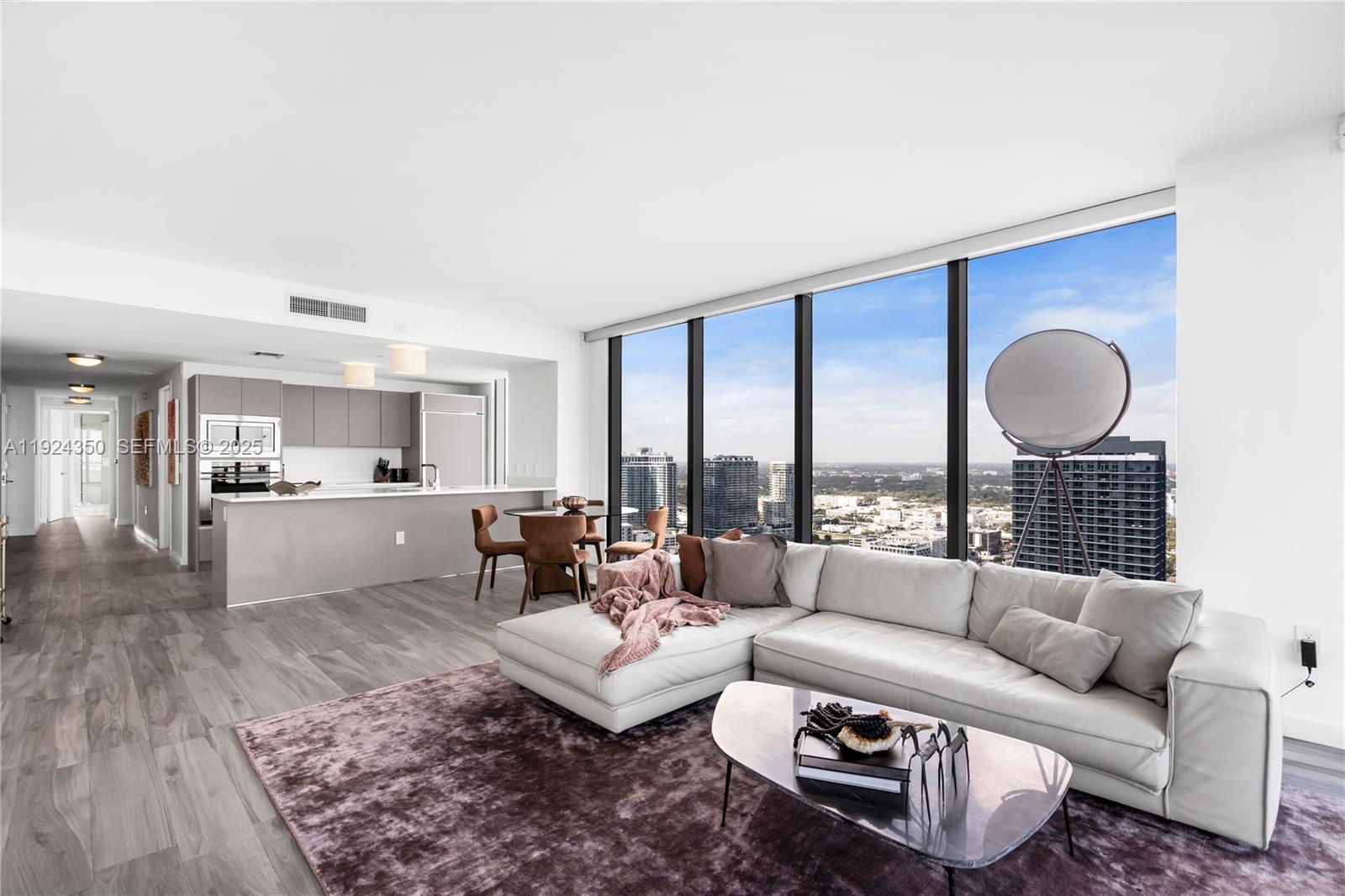 460 NE 28th St #3601, Miami FL 33137