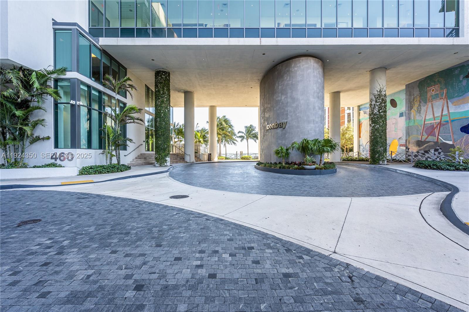 460 NE 28th St #3601, Miami FL 33137