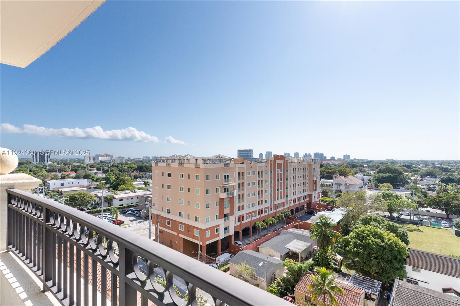 3232 coral way #905, Miami FL 33145