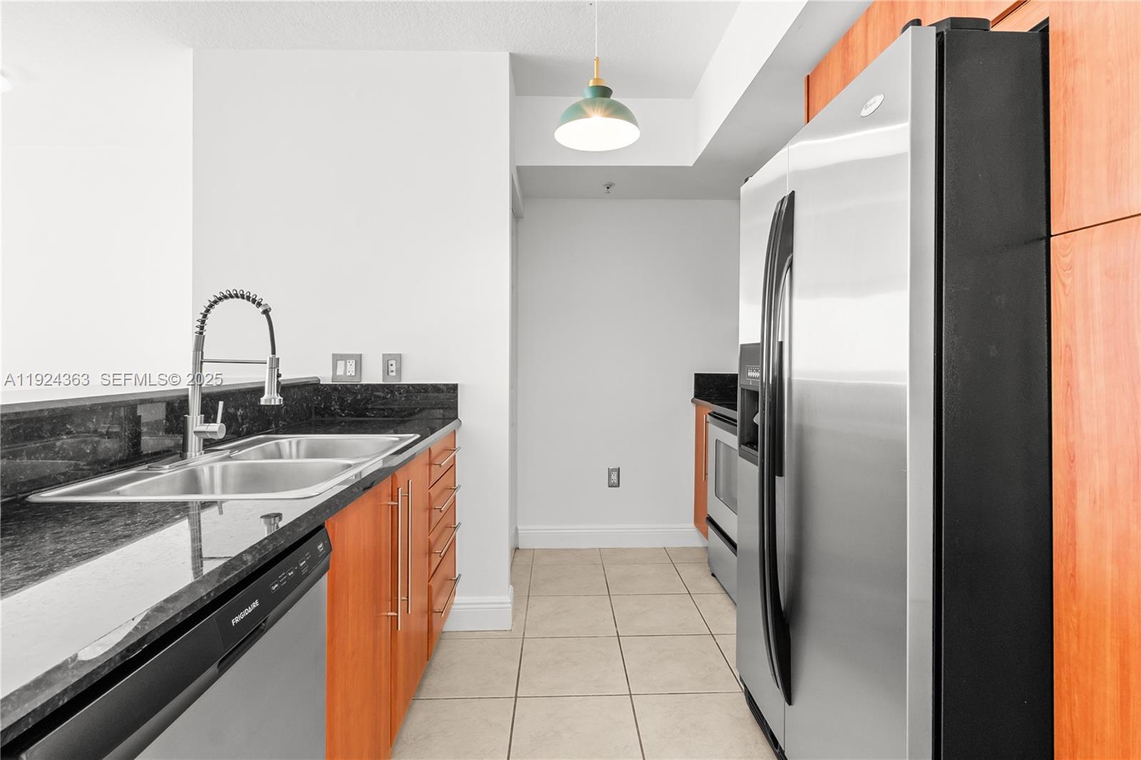 3232 coral way #905, Miami FL 33145