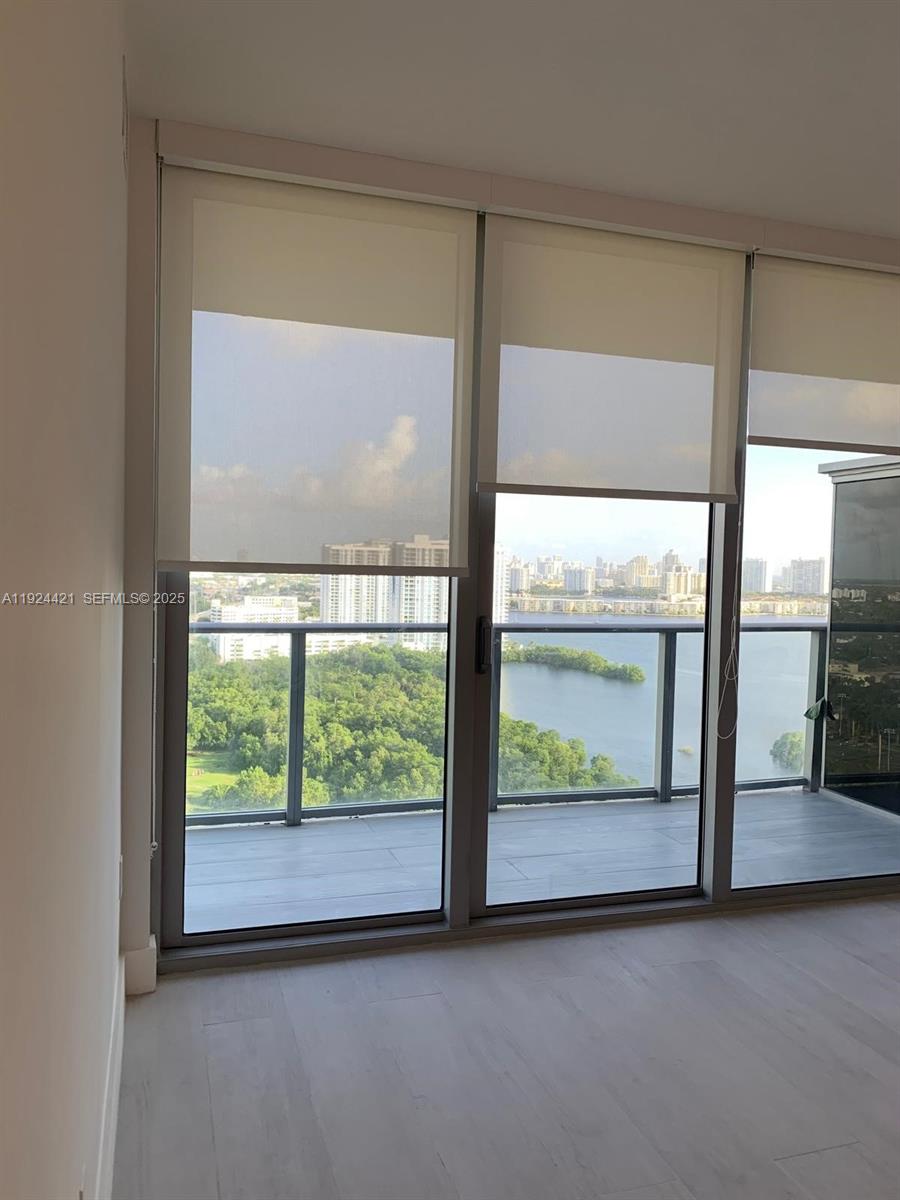 16385 Biscayne Blvd #2302, North Miami Beach FL 33160