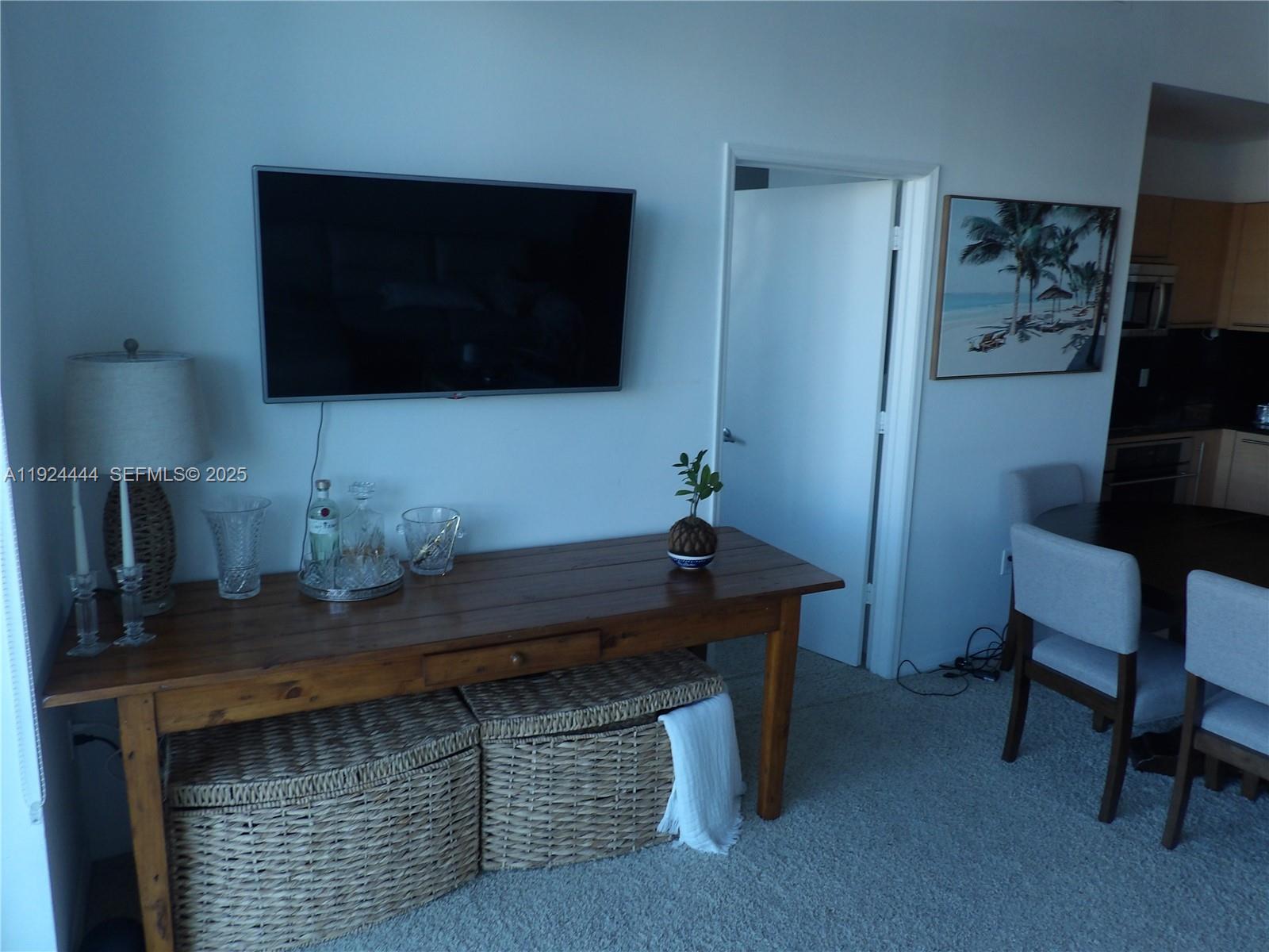 950 Brickell Bay Dr #4206, Miami FL 33131