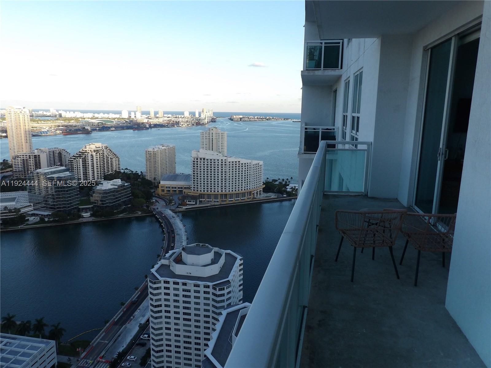 950 Brickell Bay Dr #4206, Miami FL 33131