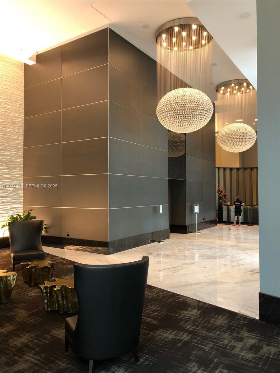 950 Brickell Bay Dr #4206, Miami FL 33131