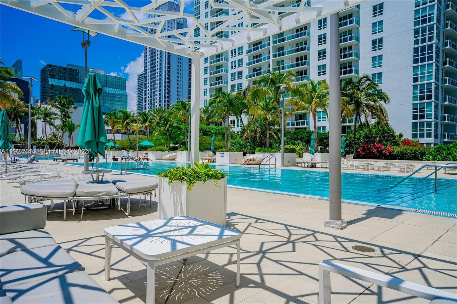 950 Brickell Bay Dr #4206, Miami FL 33131