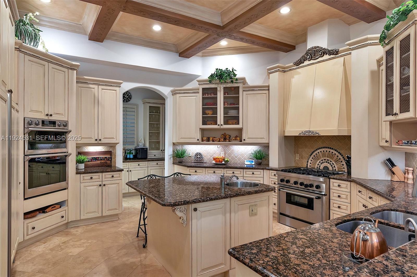 4008 Sanctuary Ln, Boca Raton FL 33431