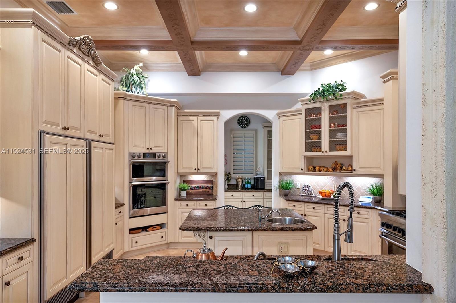 4008 Sanctuary Ln, Boca Raton FL 33431