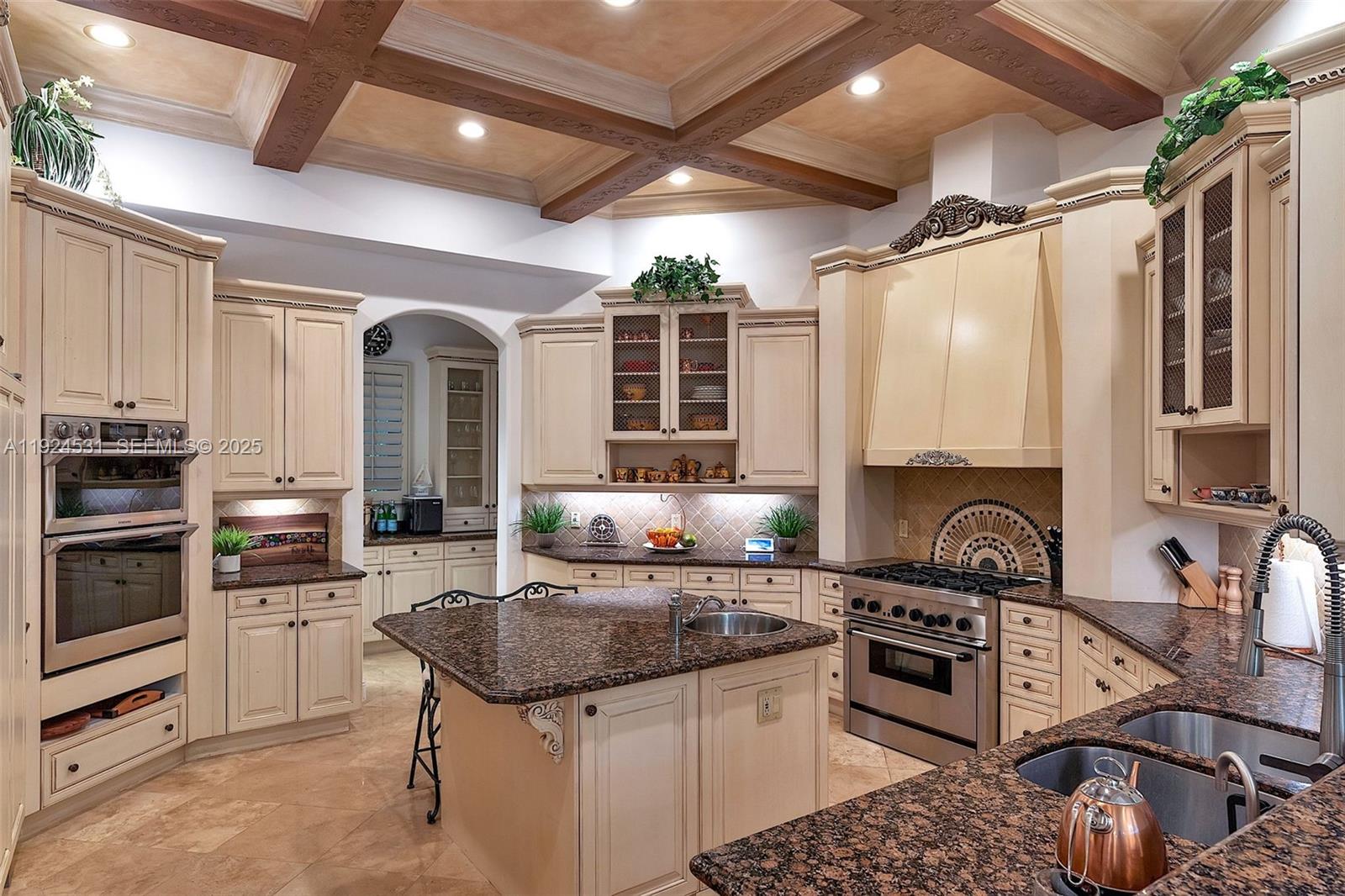4008 Sanctuary Ln, Boca Raton FL 33431