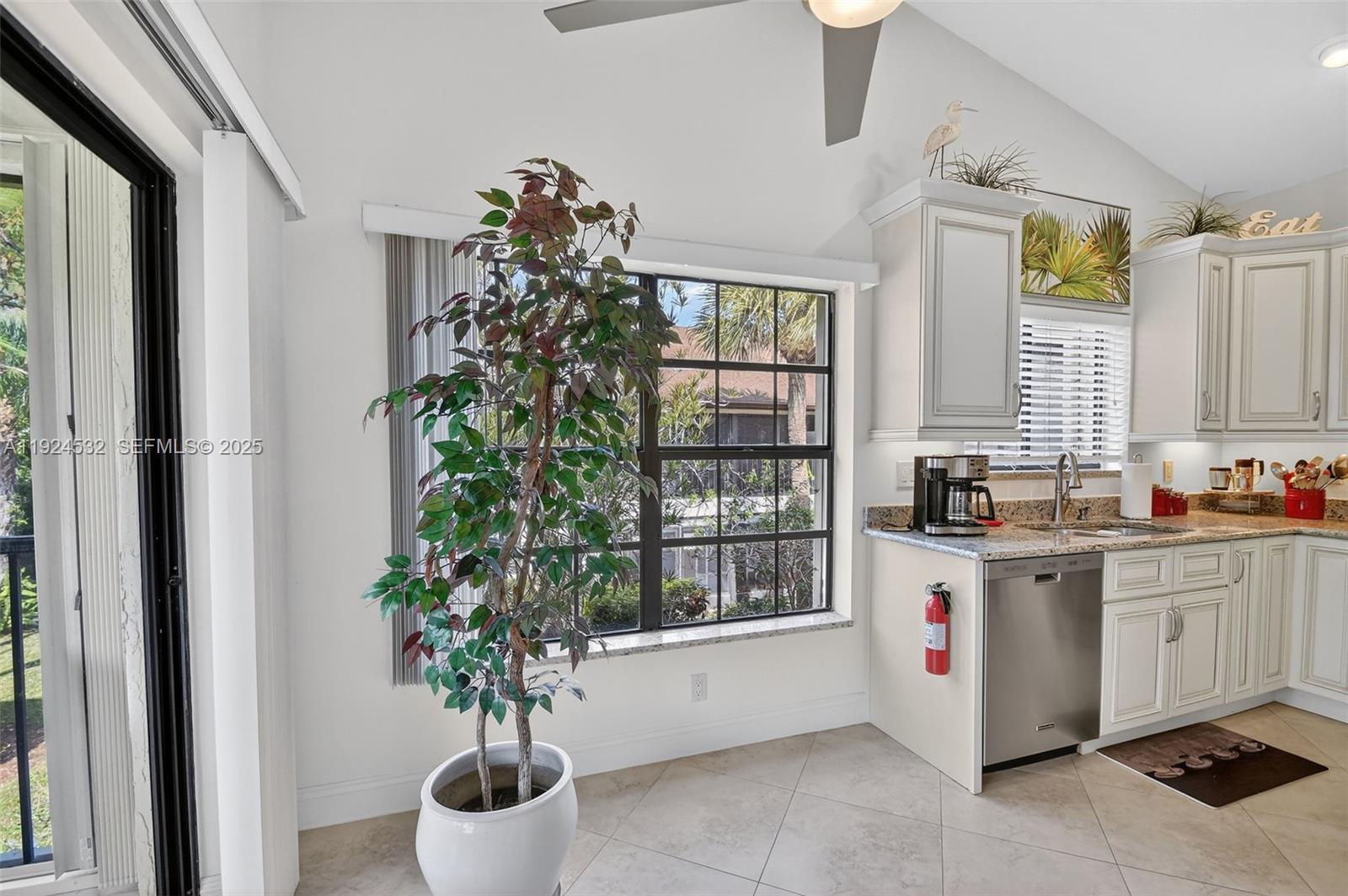 3259 Perimeter Dr #3259, Green Acres FL 33467