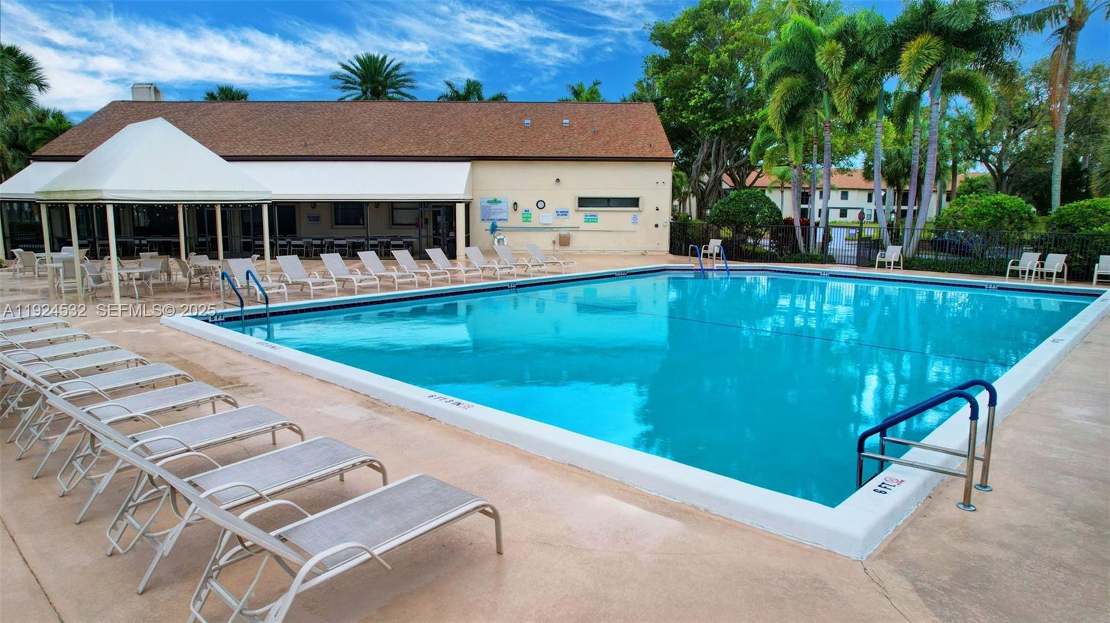 3259 Perimeter Dr #3259, Green Acres FL 33467