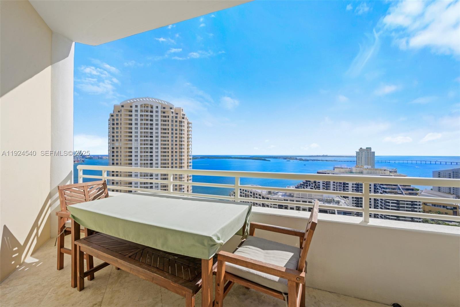 888 Brickell Key Dr #2909, Miami FL 33131
