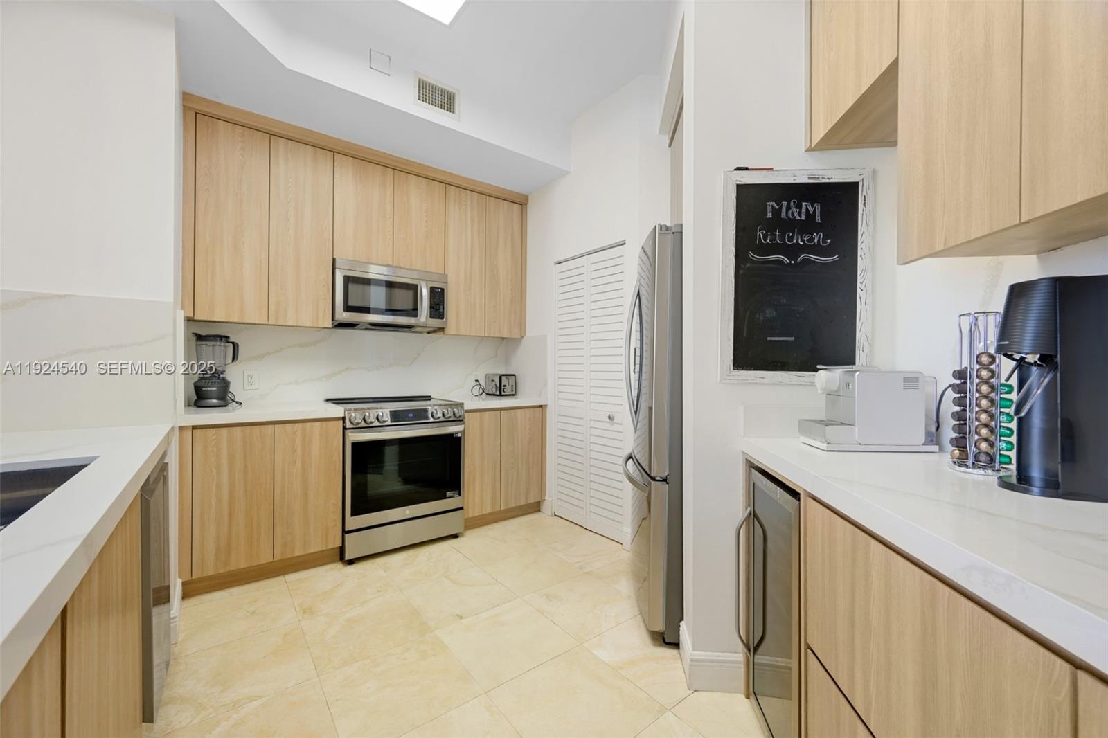 888 Brickell Key Dr #2909, Miami FL 33131