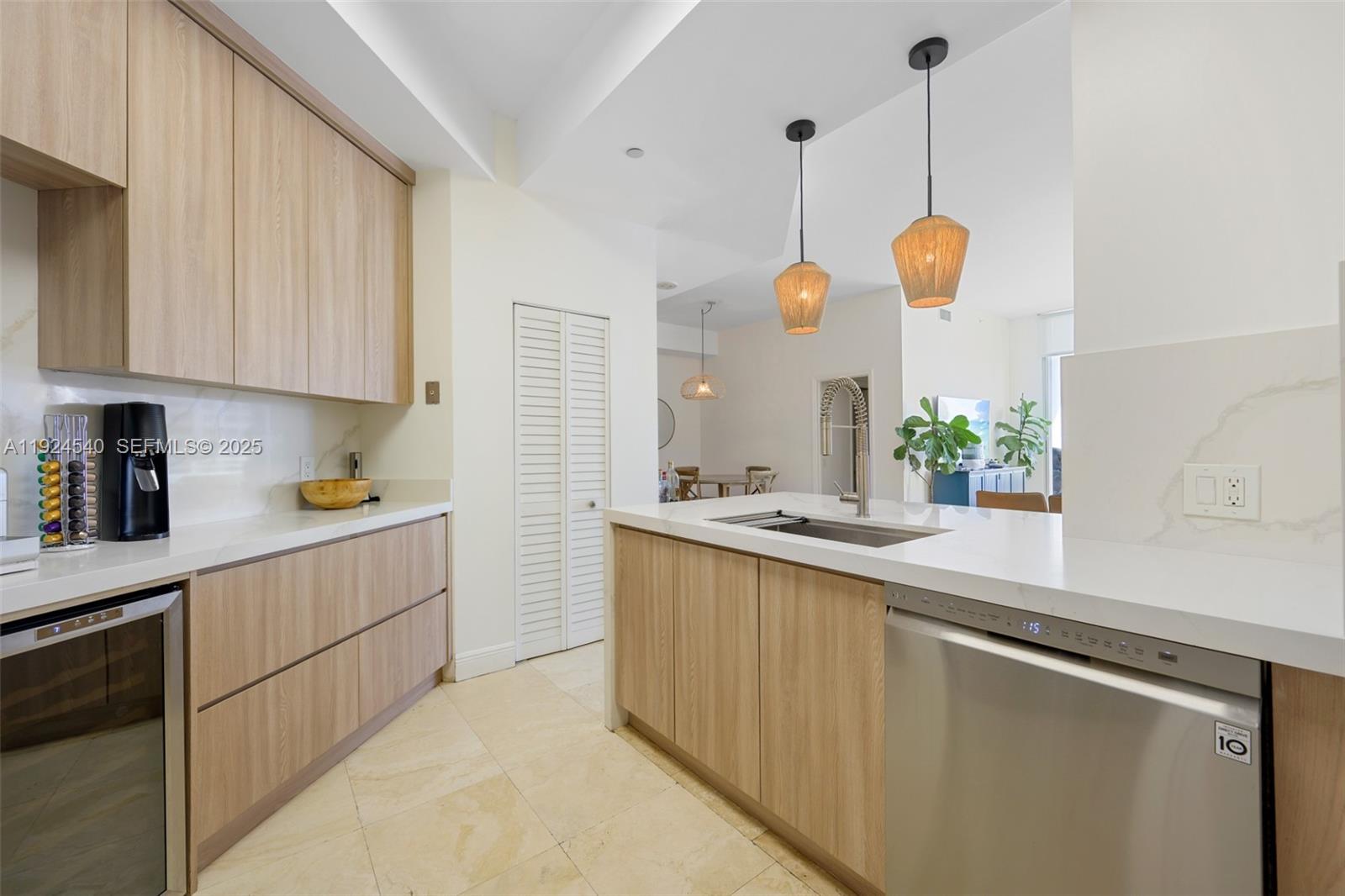 888 Brickell Key Dr #2909, Miami FL 33131