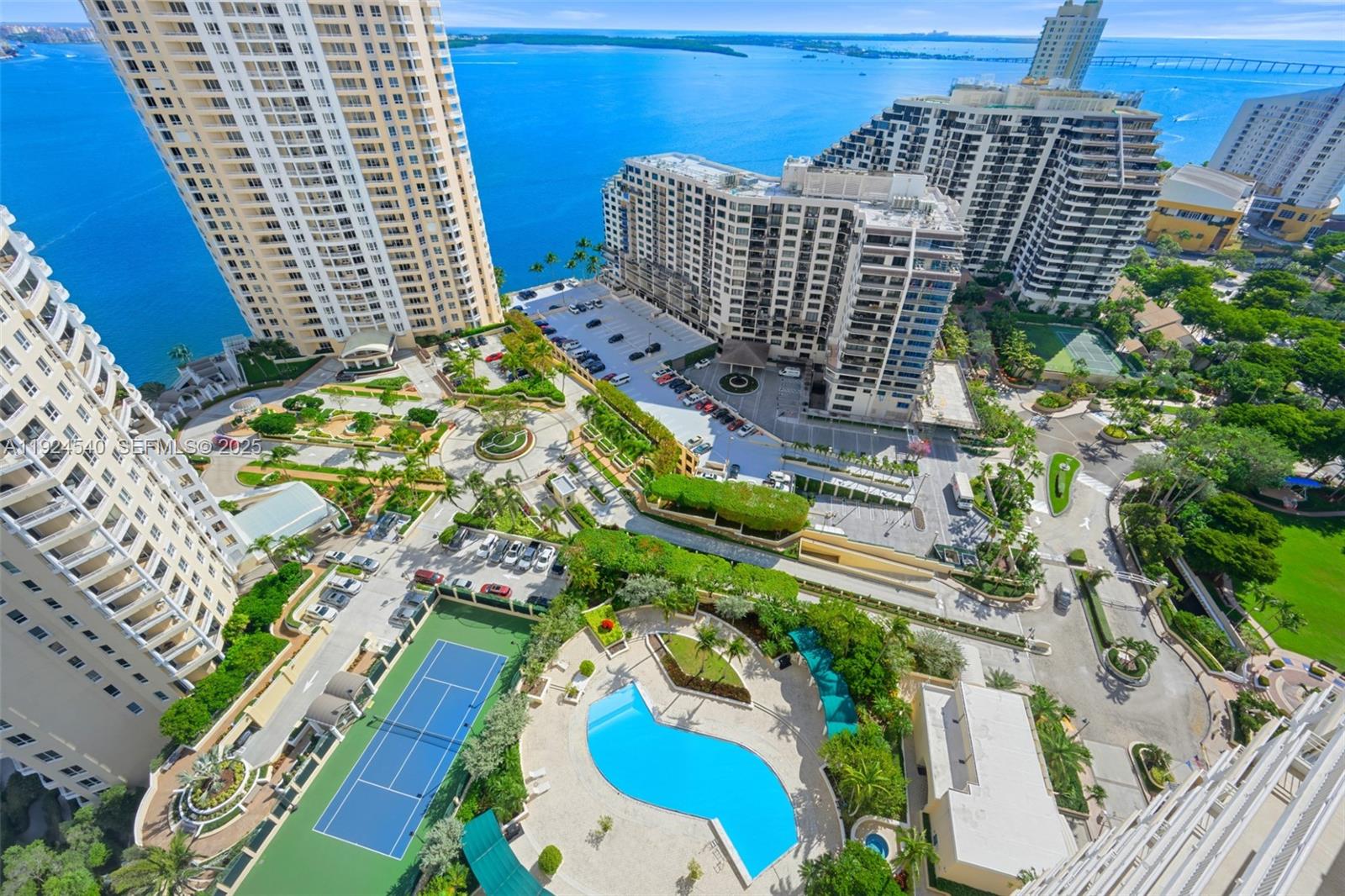 888 Brickell Key Dr #2909, Miami FL 33131