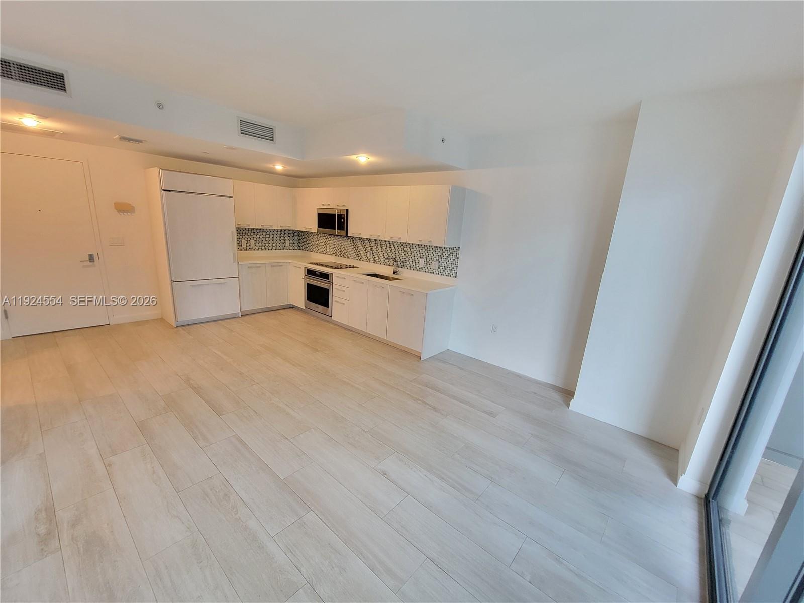 55 SW 9th st #1807, Miami FL 33130