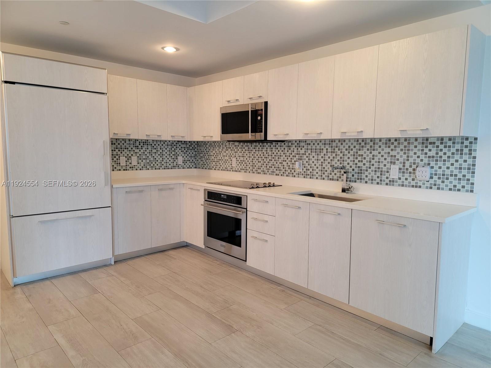 55 SW 9th st #1807, Miami FL 33130