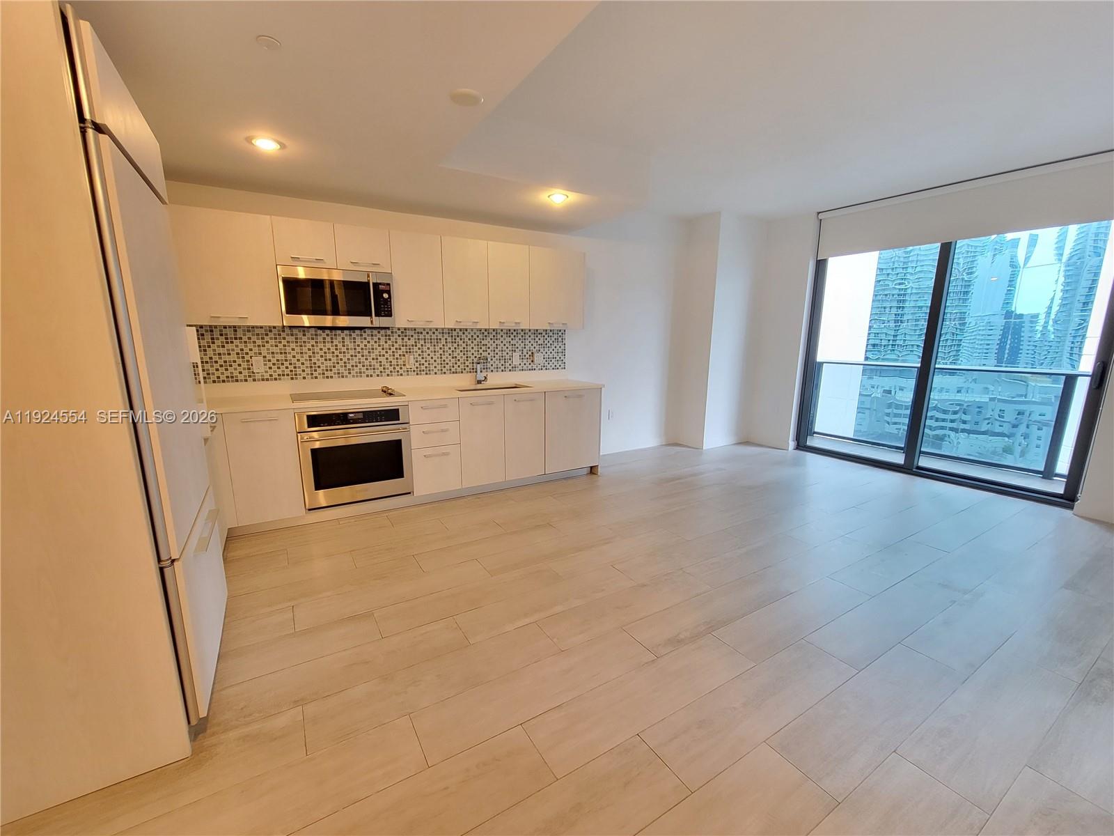 55 SW 9th st #1807, Miami FL 33130