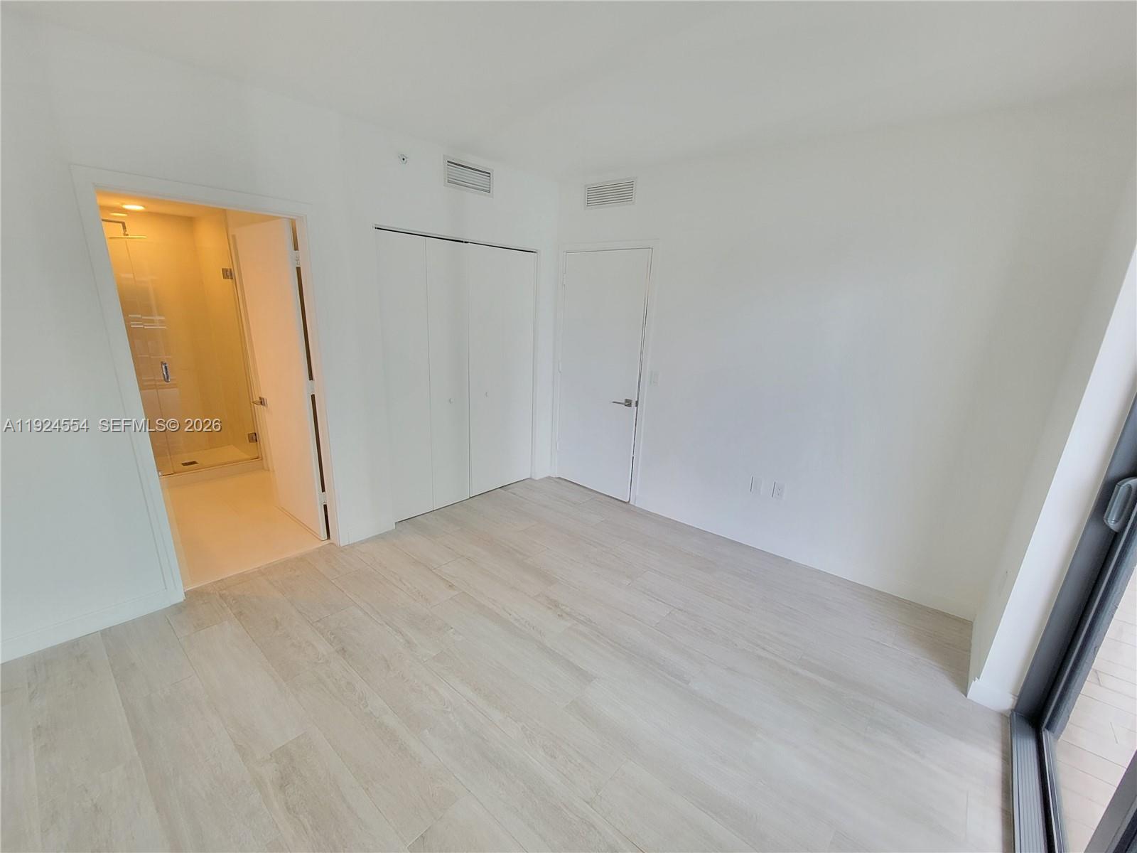 55 SW 9th st #1807, Miami FL 33130