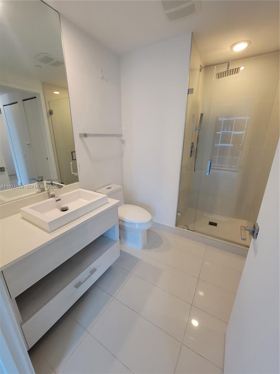 55 SW 9th st #1807, Miami FL 33130