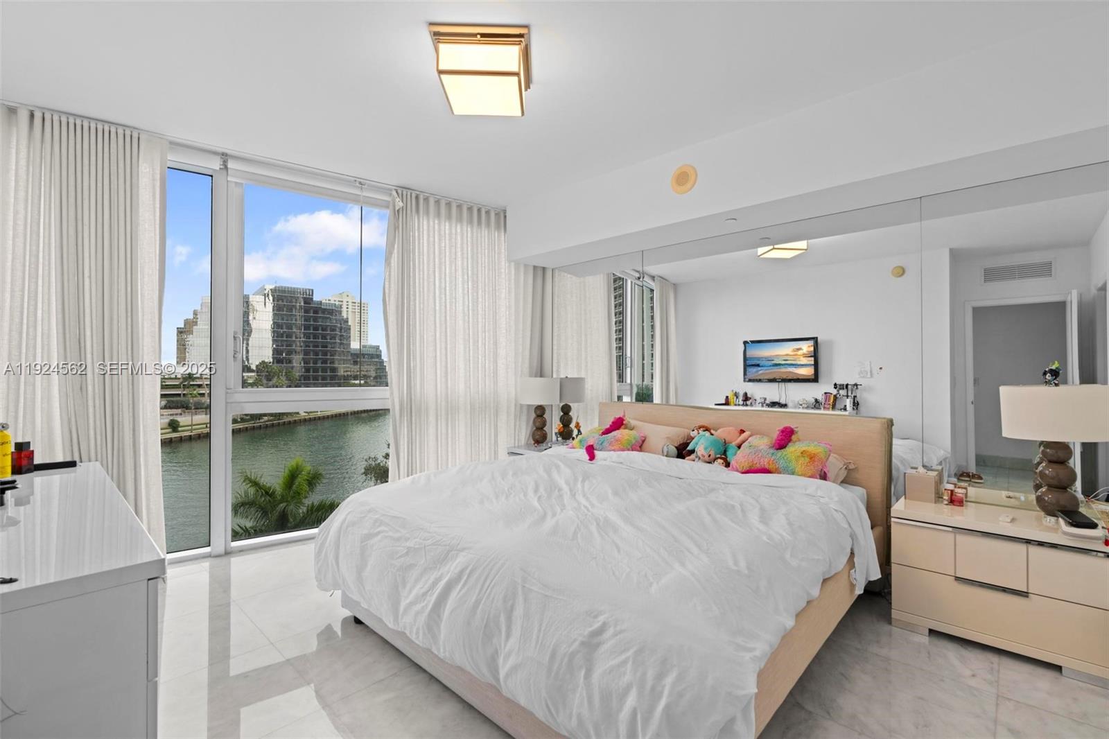 495 Brickell Ave #501, Miami FL 33131