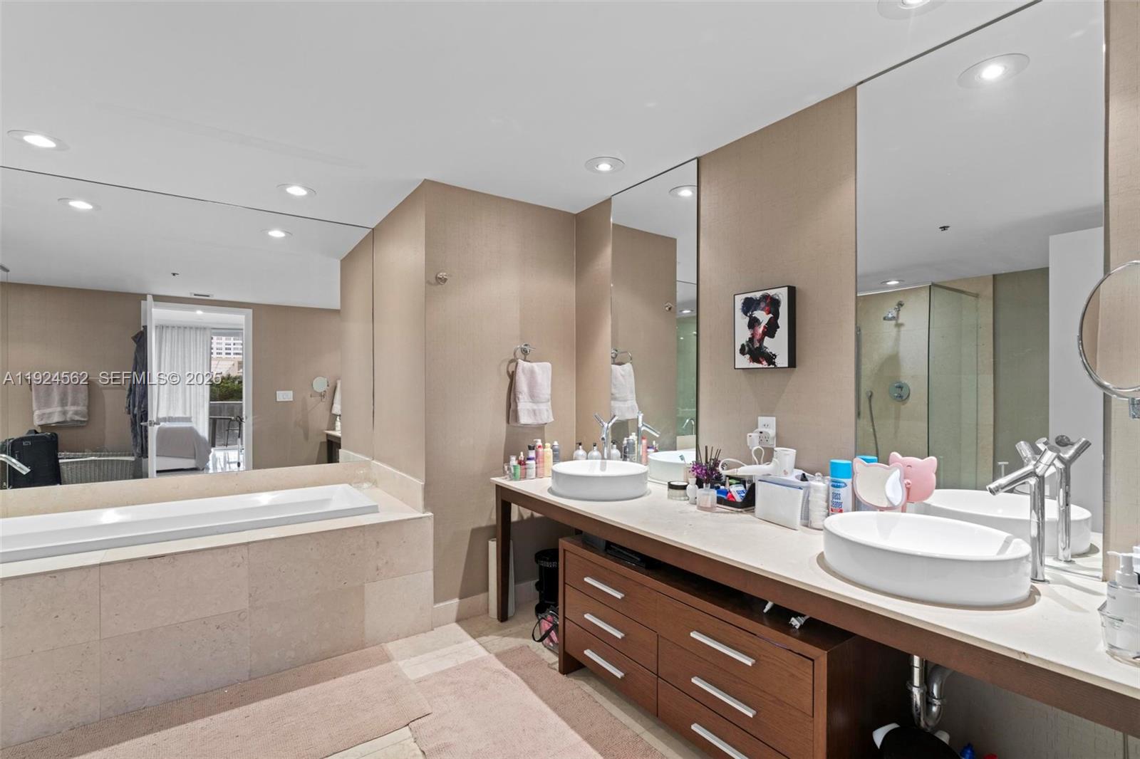 495 Brickell Ave #501, Miami FL 33131