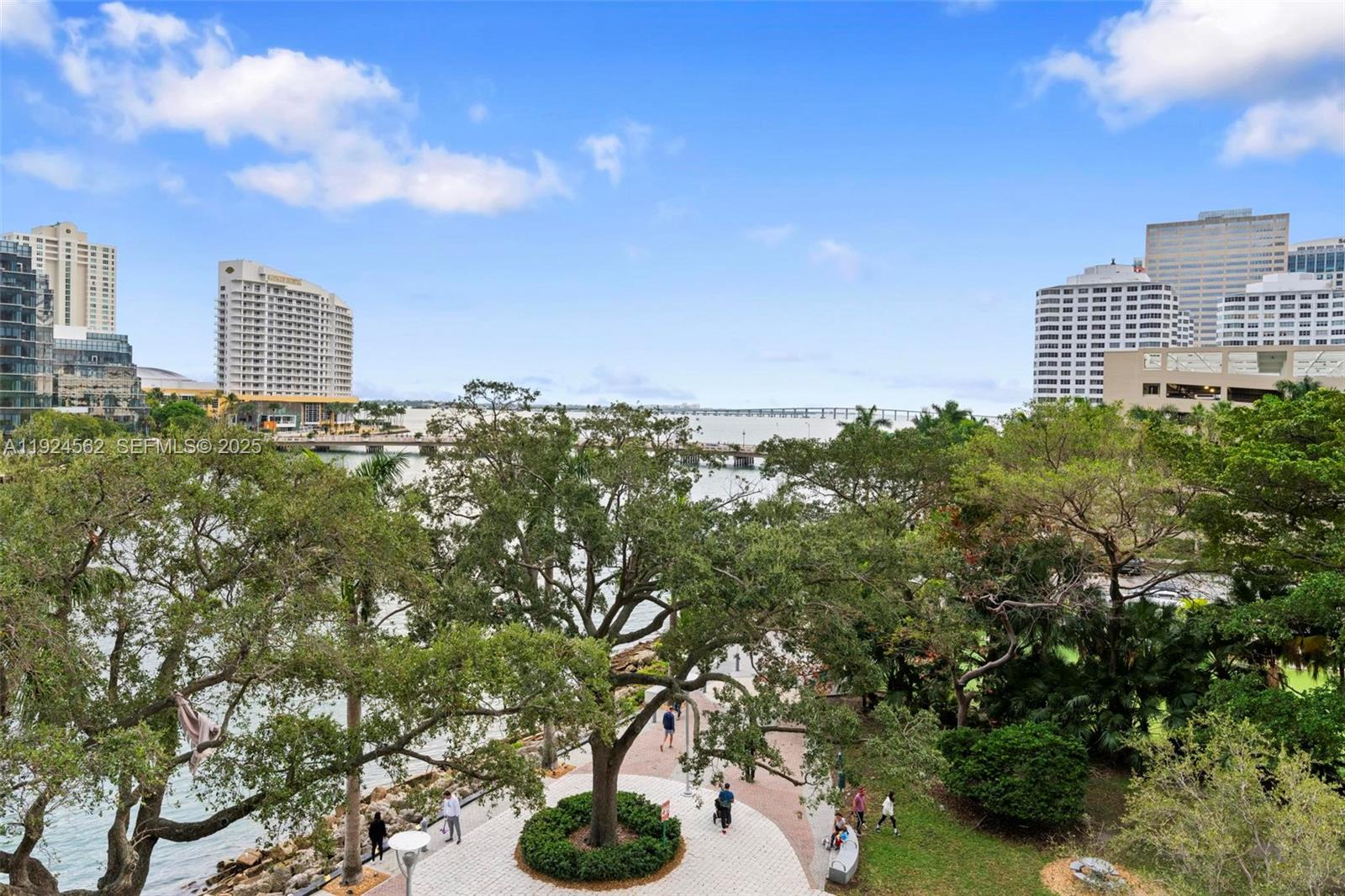495 Brickell Ave #501, Miami FL 33131