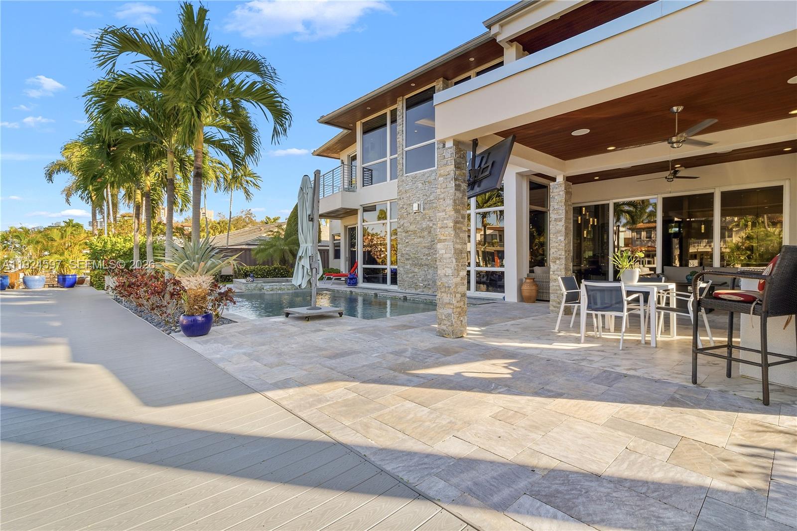 2809 NE 24th Pl, Fort Lauderdale FL 33305