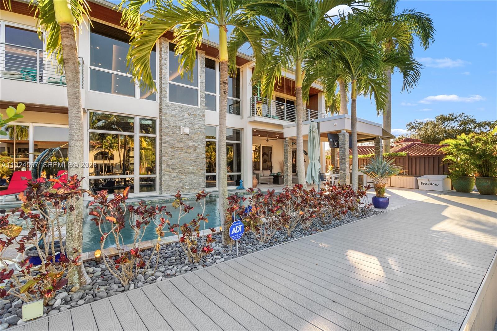 2809 NE 24th Pl, Fort Lauderdale FL 33305
