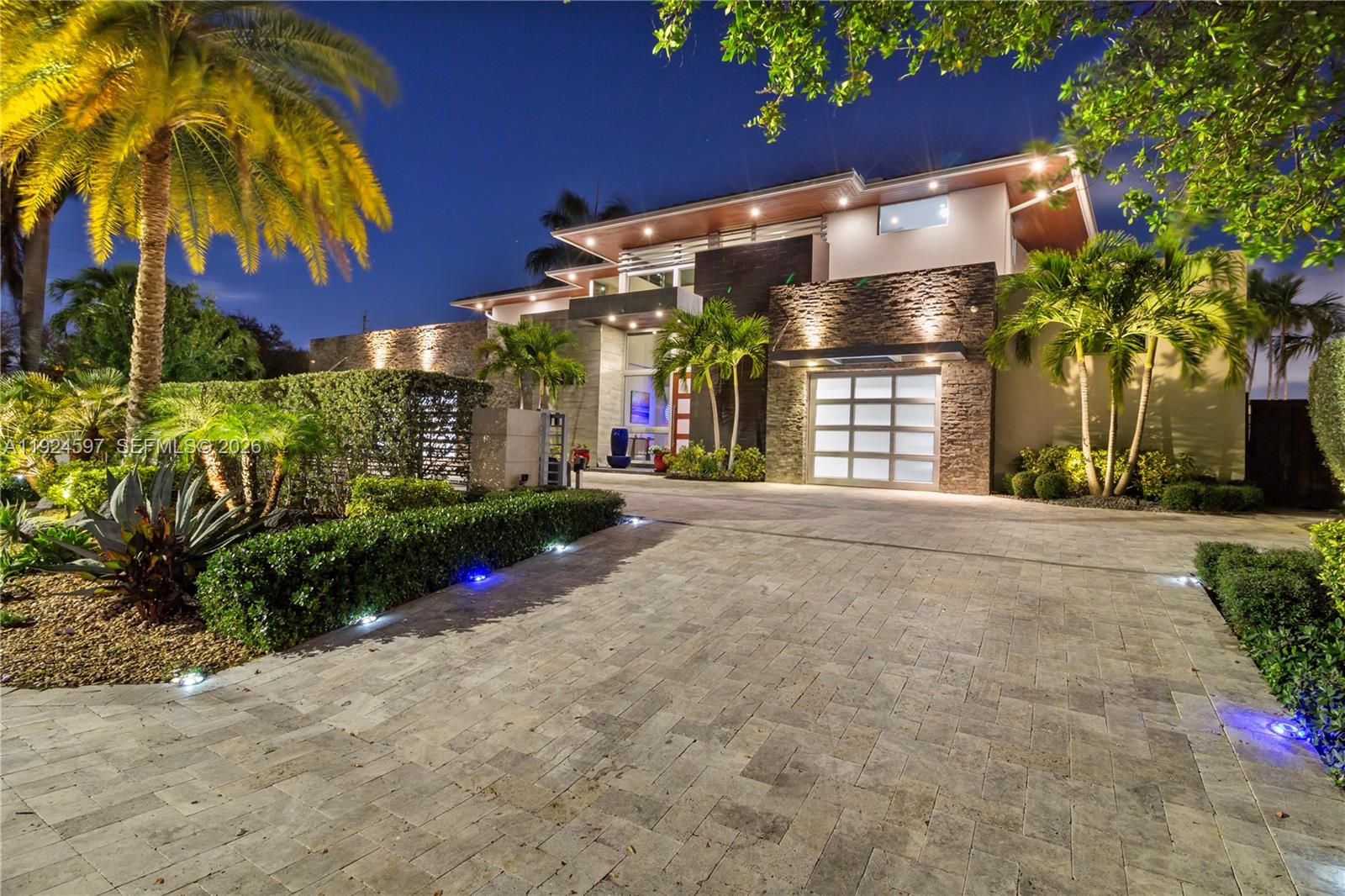 2809 NE 24th Pl, Fort Lauderdale FL 33305