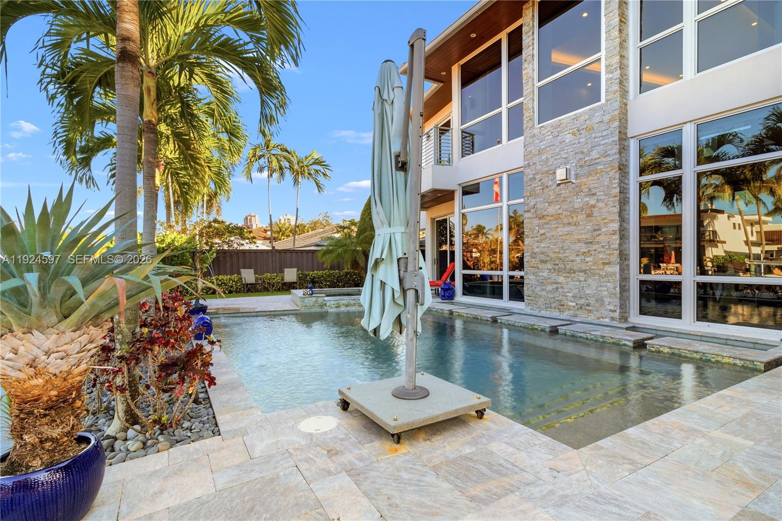 2809 NE 24th Pl, Fort Lauderdale FL 33305