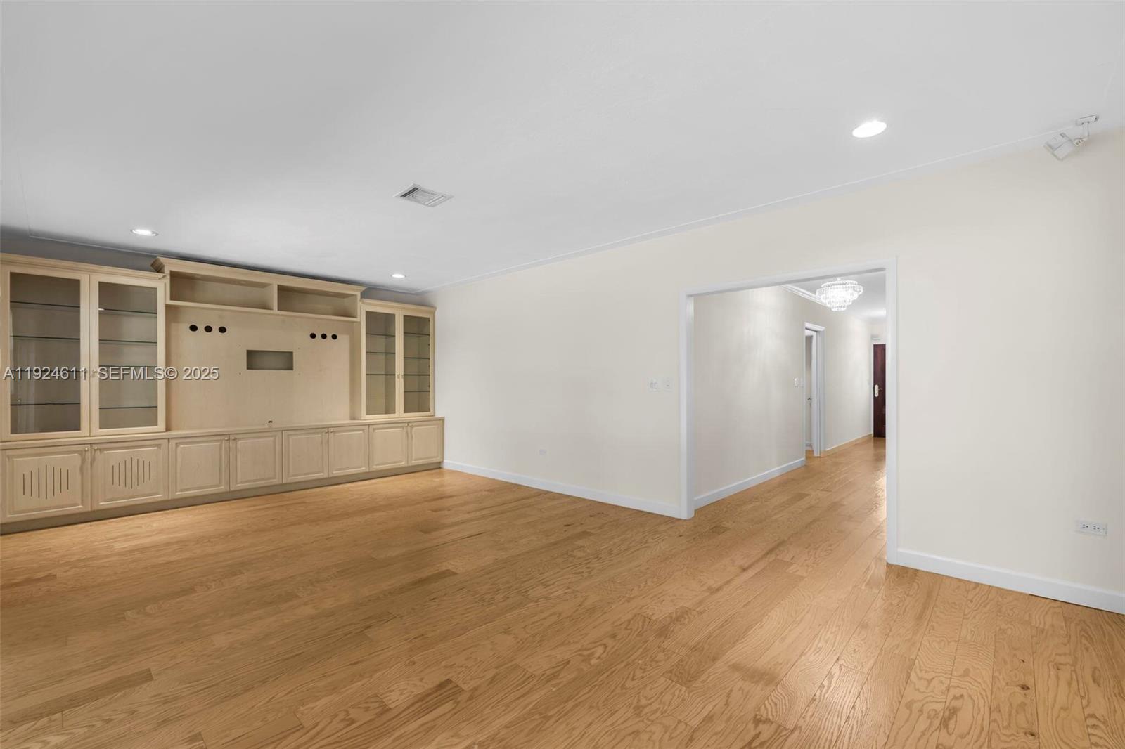911 Andres Ave, Coral Gables FL 33134