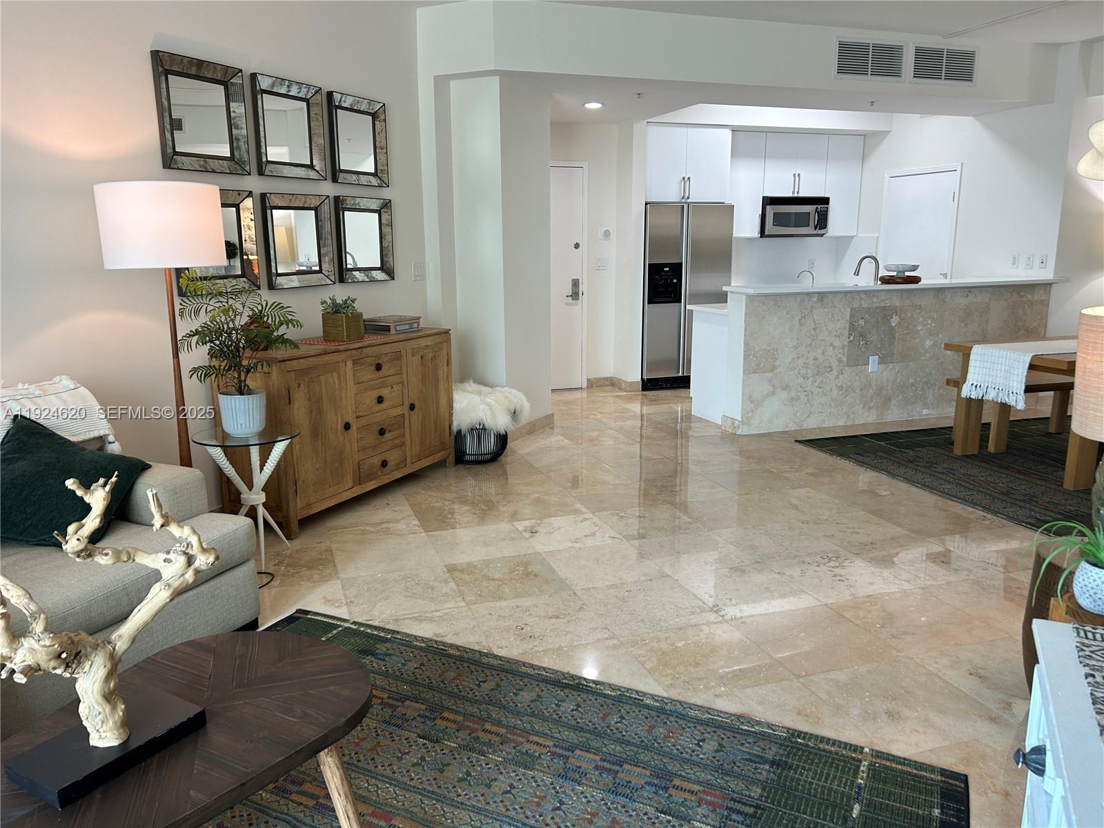 9055 SW 73 CT #809, Miami FL 33156