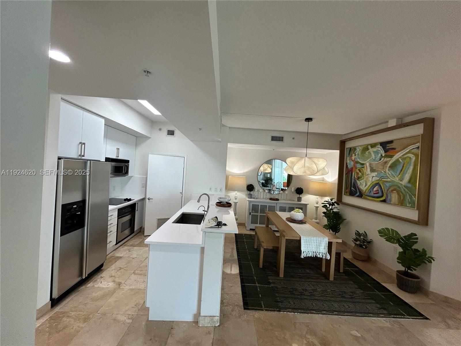9055 SW 73 CT #809, Miami FL 33156