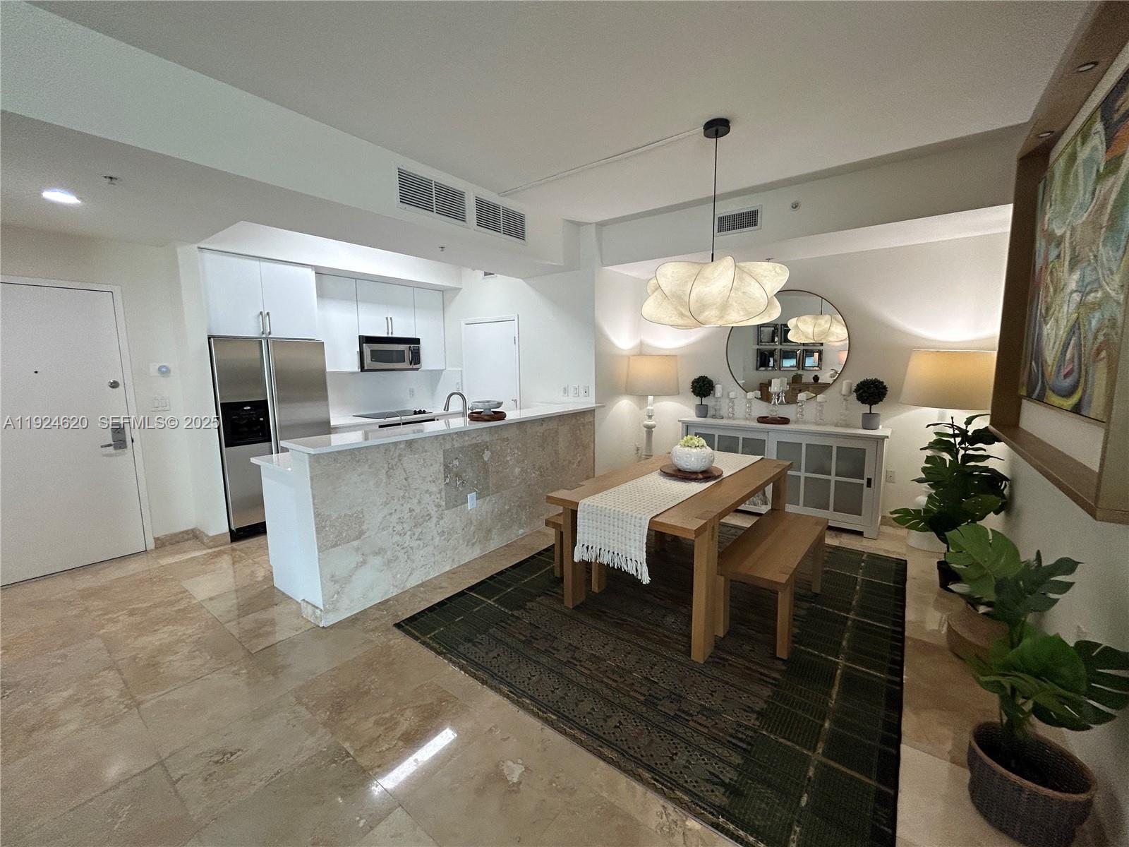 9055 SW 73 CT #809, Miami FL 33156