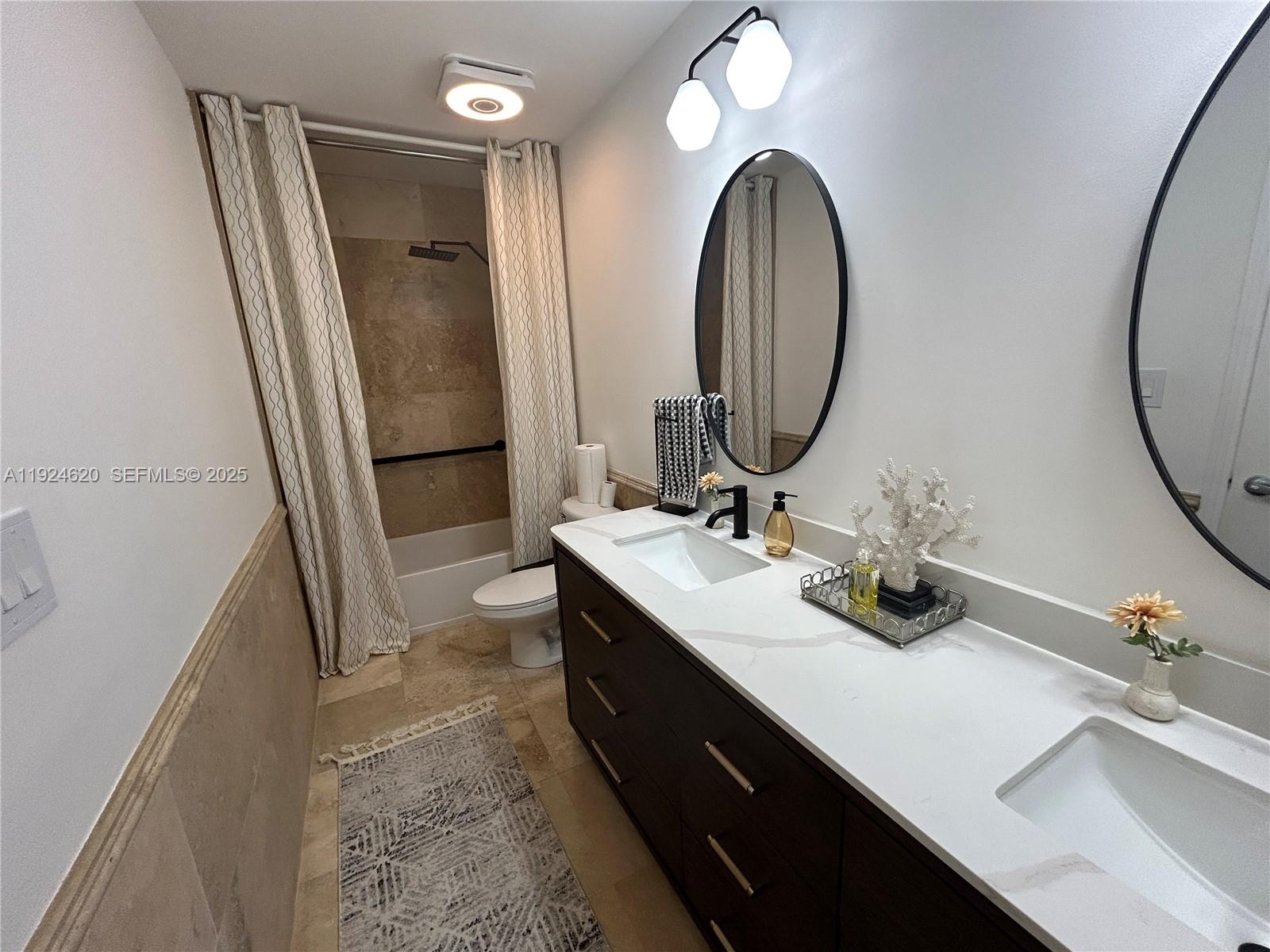 9055 SW 73 CT #809, Miami FL 33156