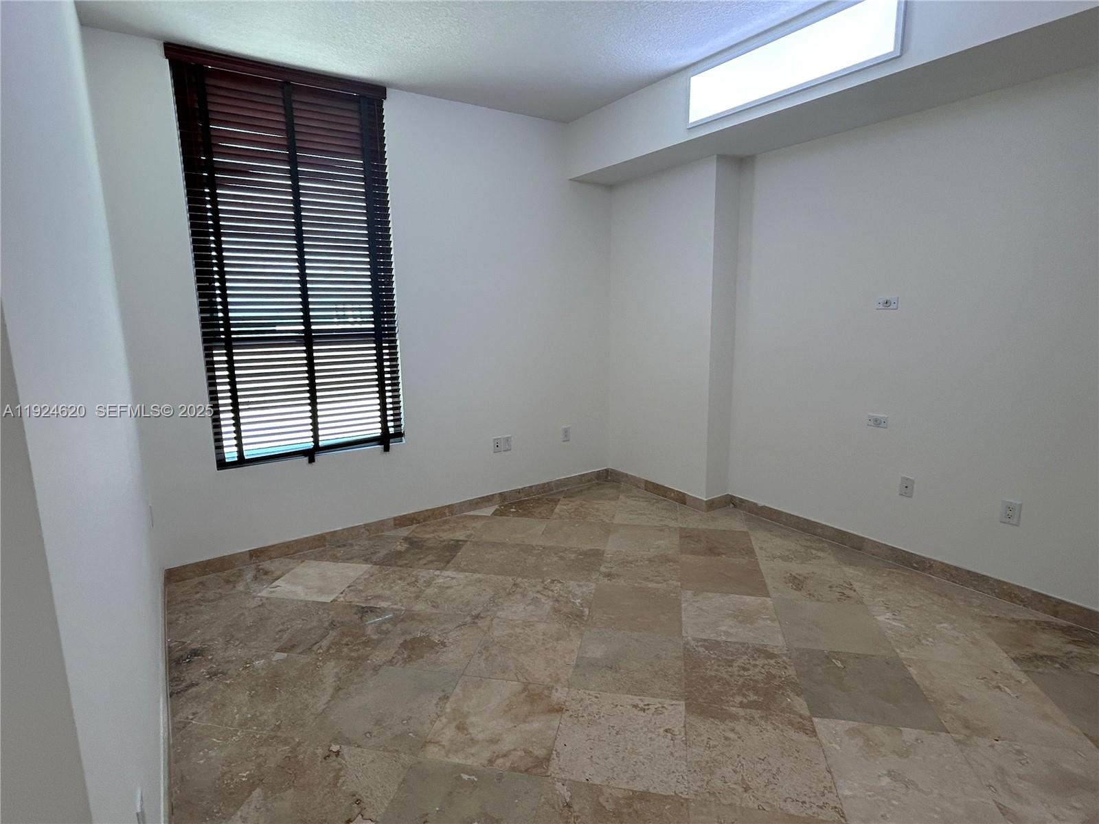 9055 SW 73 CT #809, Miami FL 33156