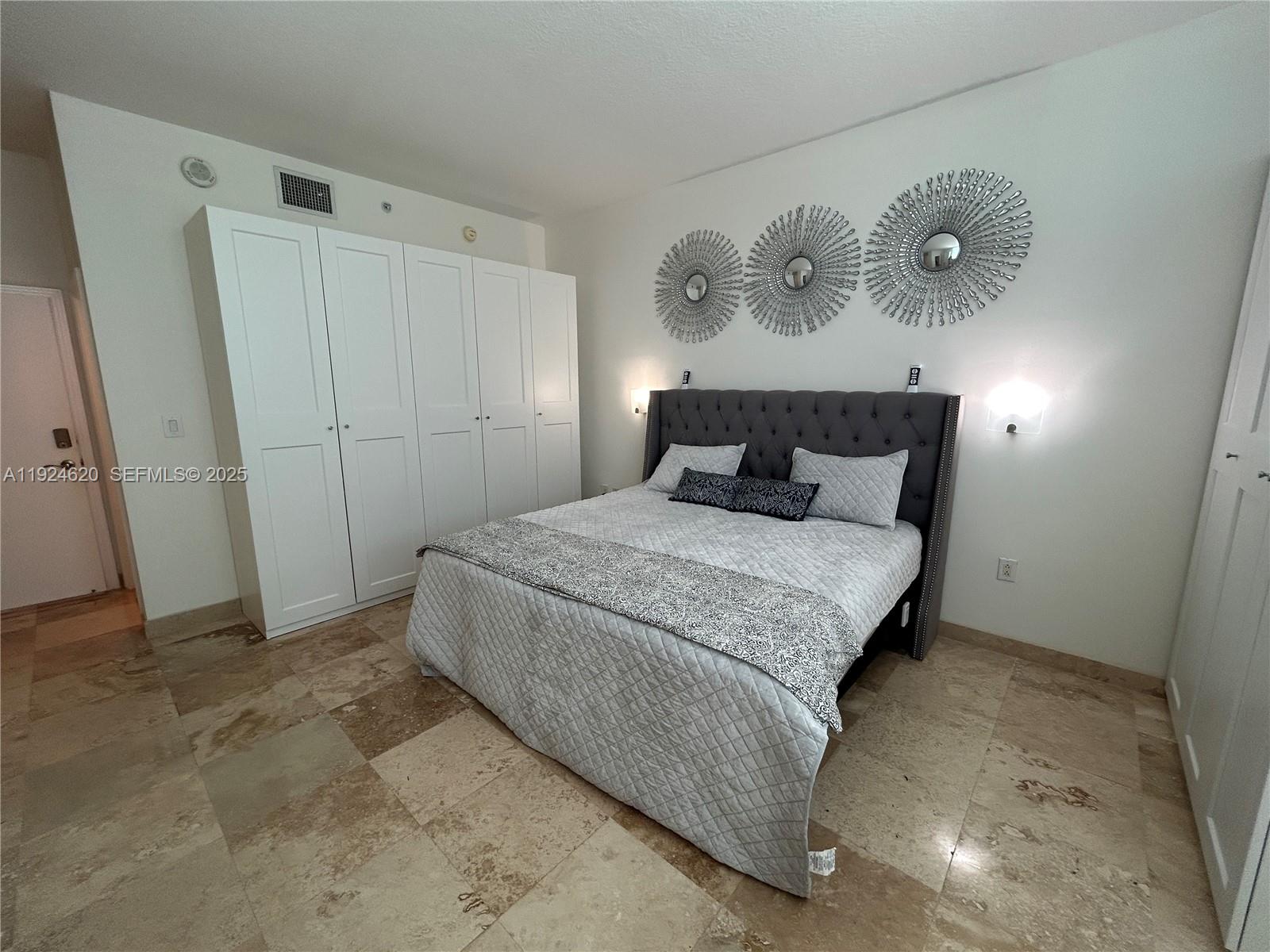 9055 SW 73 CT #809, Miami FL 33156