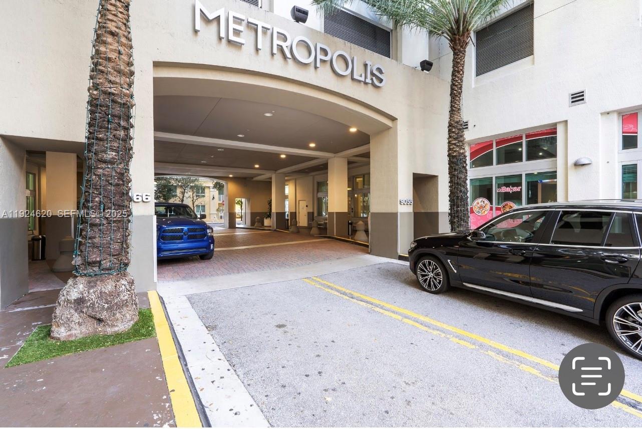 9055 SW 73 CT #809, Miami FL 33156
