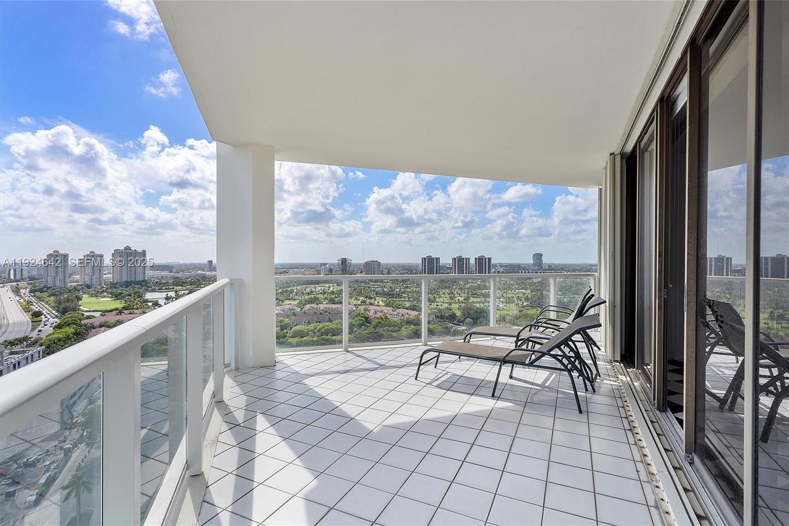 19500 Turnberry Way #20D, Aventura FL 33180