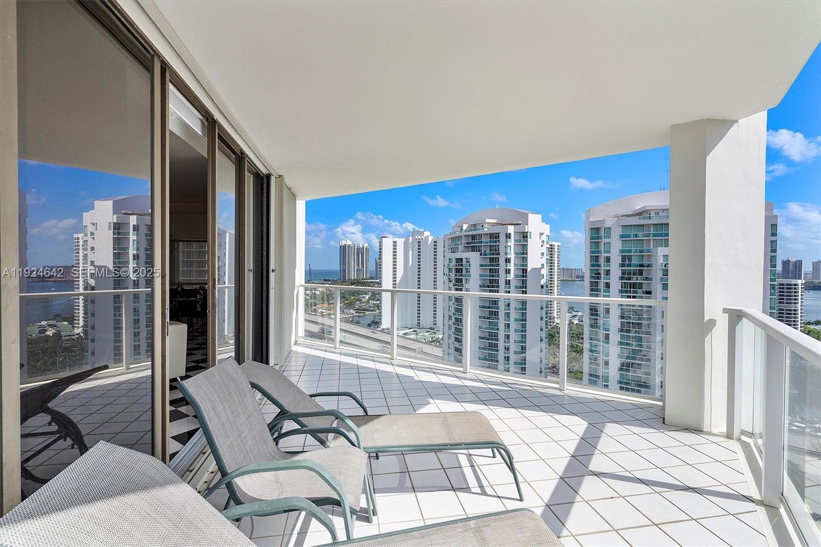 19500 Turnberry Way #20D, Aventura FL 33180