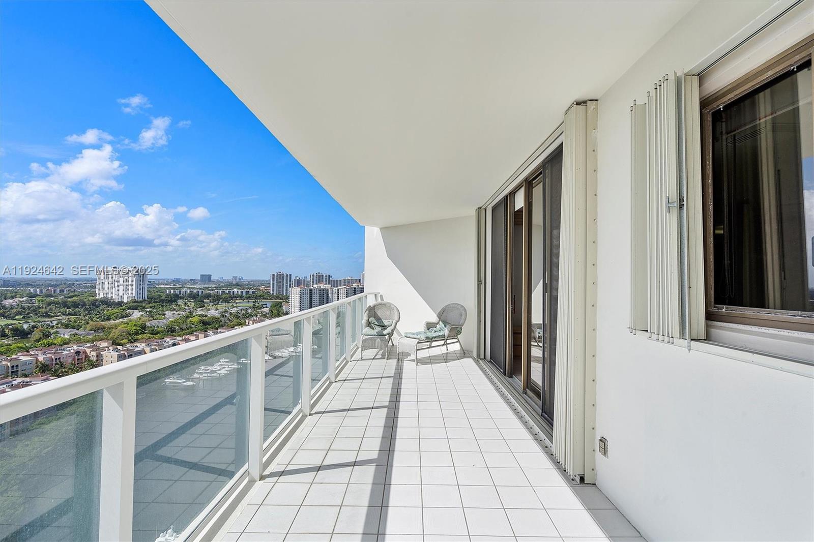 19500 Turnberry Way #20D, Aventura FL 33180