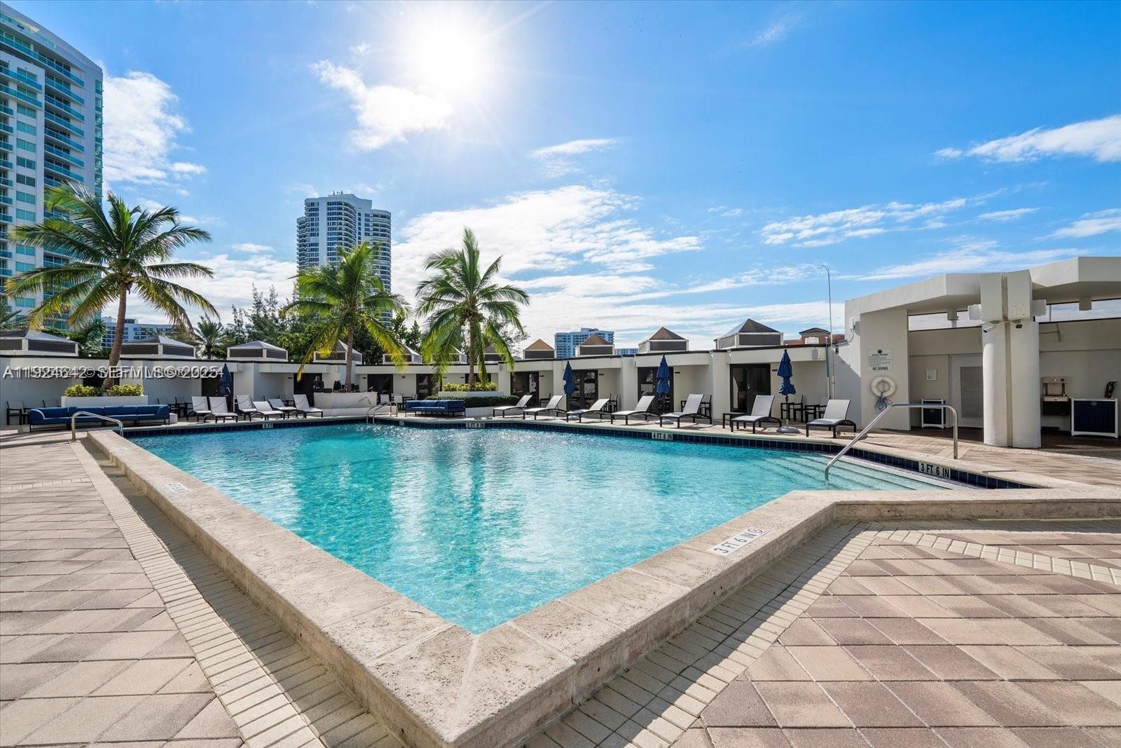 19500 Turnberry Way #20D, Aventura FL 33180