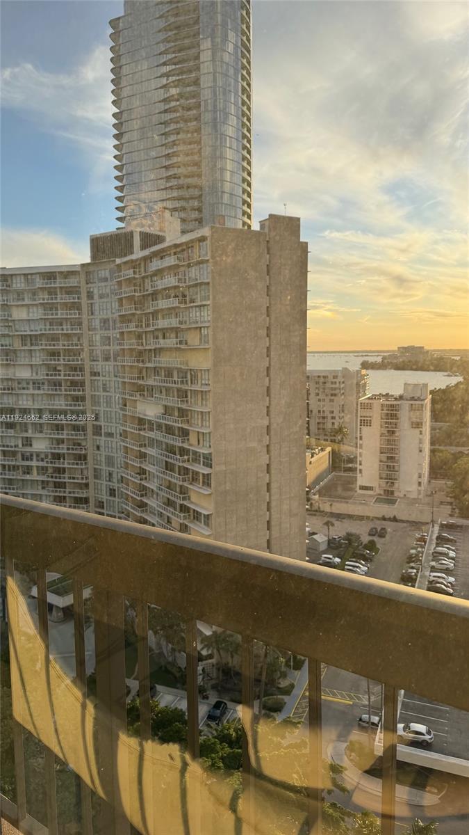 2333 Brickell Ave #1814, Miami FL 33129