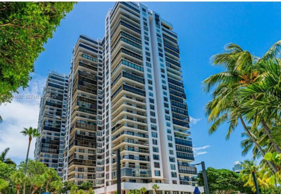 2333 Brickell Ave #1814, Miami FL 33129